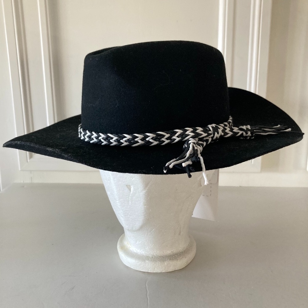 NWT Mossant Free People Wild Heart Braided Trim Black Felt Hat Sz M